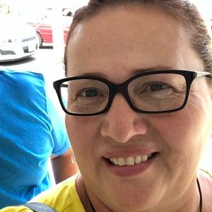 Meet your Posher, Luz